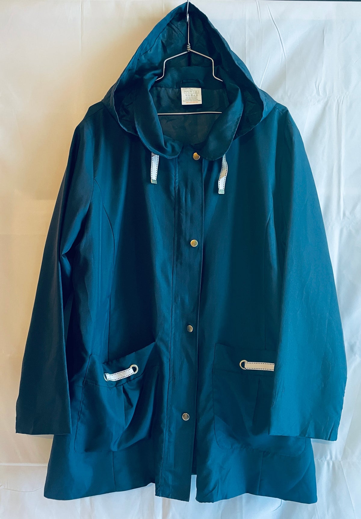 【ノーブランド】Chic Navy Blue Jacket with Hood - 画像4
