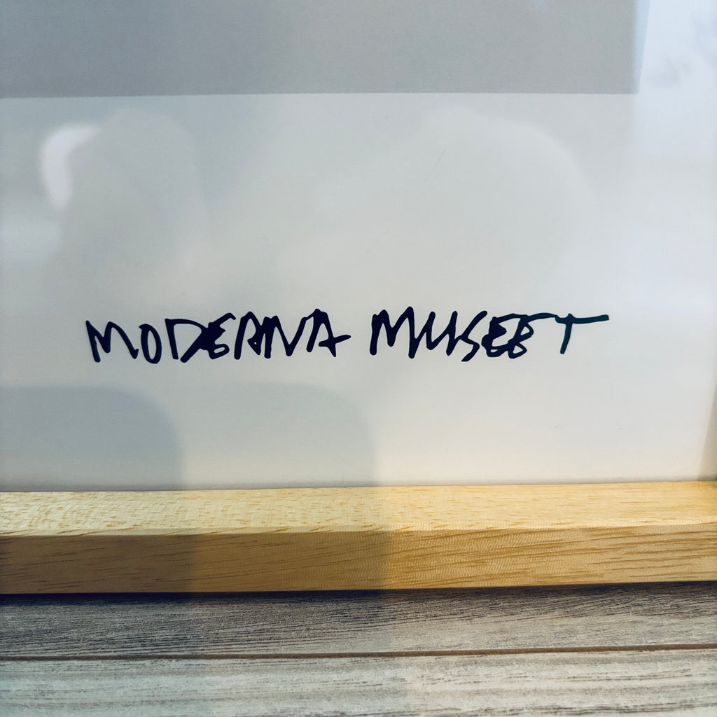 特注木製額装付き アニカ・エリザベス・フォン・ハウスヴォルフ 展覧会ポスター - 画像4